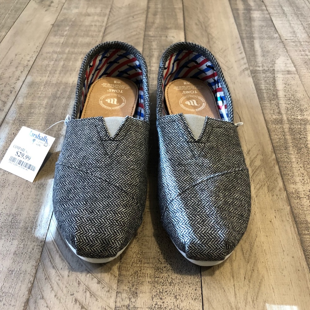 Toms